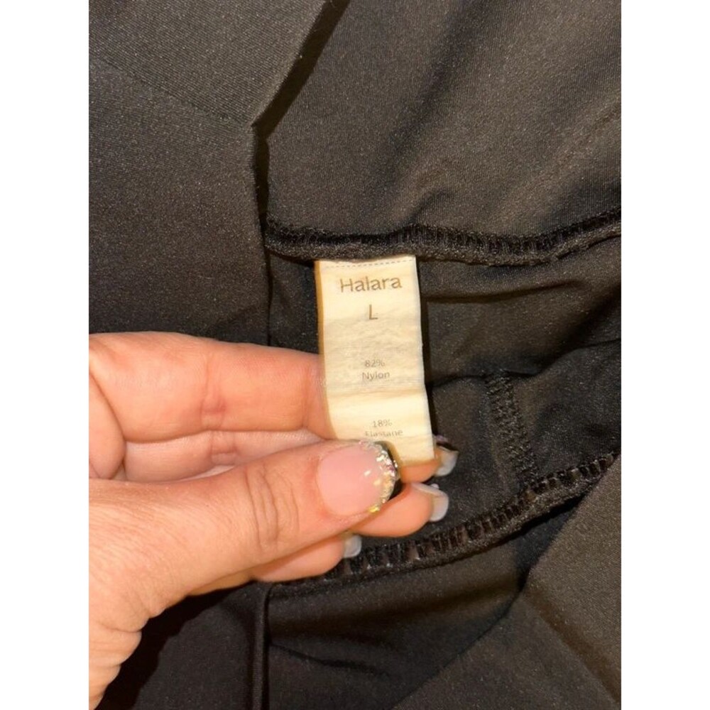 Women’s Black Halara Shorts Size Large - Picture 3 of 3